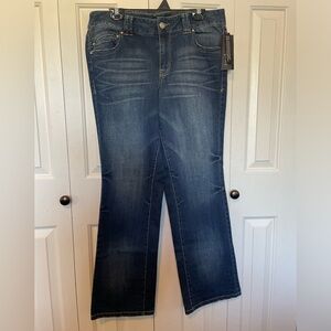 NWT Lane Bryant Women’s Distinctly Boot Jeans - 18